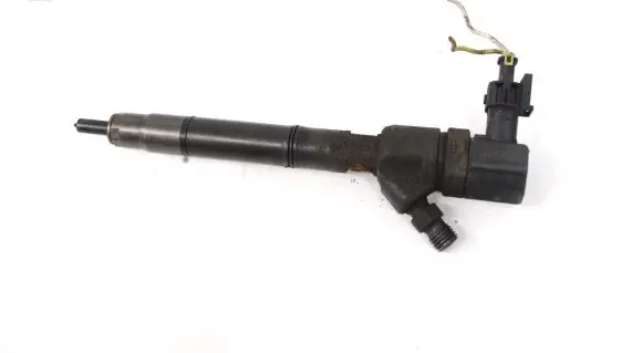 Hyundai i40 Fuel injector 338002A800