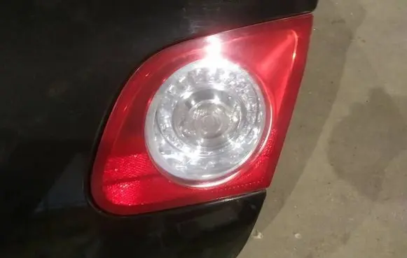Volkswagen PASSAT B6 Tailgate rear/tail lights 