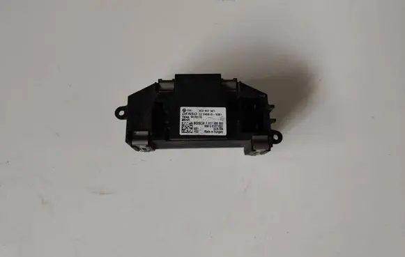 Volkswagen Scirocco Heater blower motor/fan resistor 3C0907521 987651G F011500002