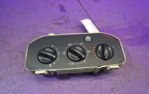 Renault Clio II Interior fan control switch 144645000