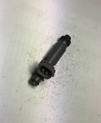 Mazda 323 Fuel injector 1955003110