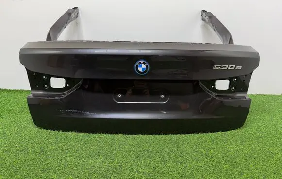 BMW 5 G30 G31 G38 Tailgate/trunk/boot lid 7390361
