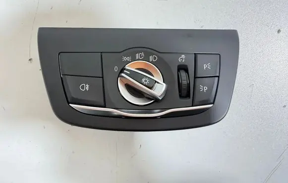 BMW X3 G01 Light switch 5A67870 6995032