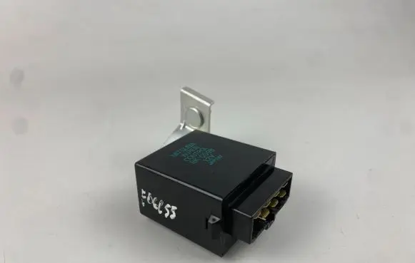 Subaru Forester SG Window wiper relay RK0098