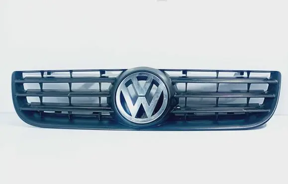 Volkswagen Polo IV 9N3 Front bumper upper radiator grill 6Q0853653E