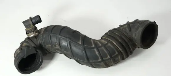 Audi A6 S6 C4 4A Air intake hose/pipe 4A0145747A