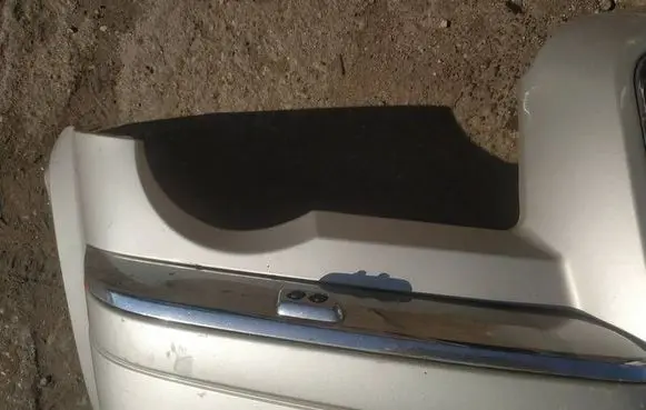 Chrysler 300 - 300C Front bumper splitter molding 