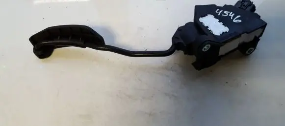 Toyota Avensis T270 Accelerator throttle pedal 7811005021 00427513535