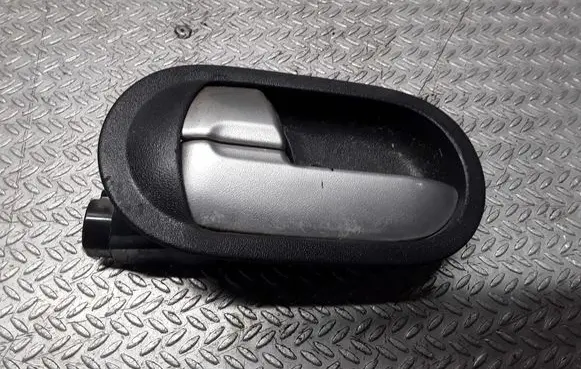 Mitsubishi Colt CZ3 Front door interior handle
