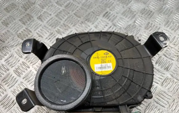 Land Rover Range Rover Velar Subwoofer speaker HK8318808AB