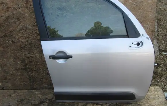 Citroen C3 Picasso Front door