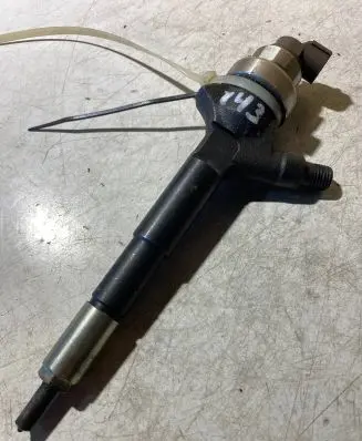 Opel Zafira B Fuel injector 8973762703