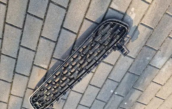 KIA Stonic Front bumper lower grill 86560H8400