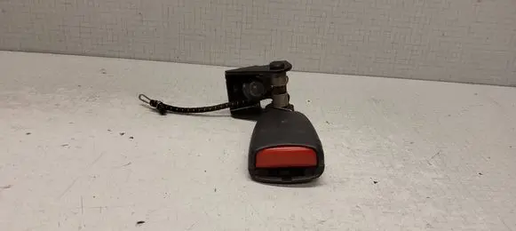 Volvo V70 Rear seatbelt buckle 738705 215441