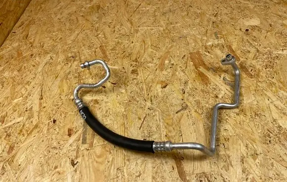 Nissan Pulsar Air conditioning (A/C) pipe/hose 924903ZN0A