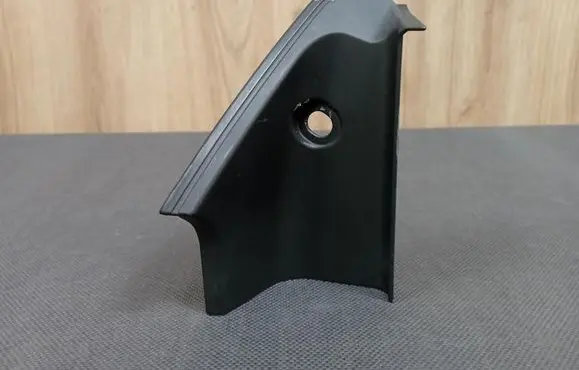 Mercedes-Benz E A207 (A) pillar trim 2076930933 A2076930933