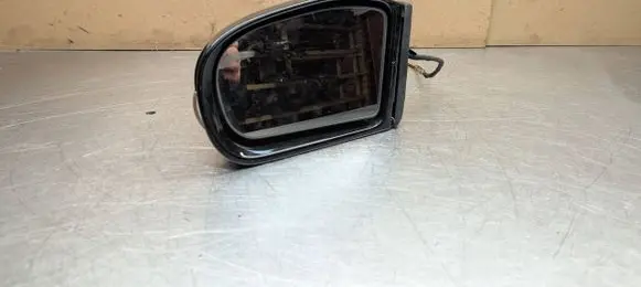 Mercedes-Benz C W203 Front door electric wing mirror 413133417