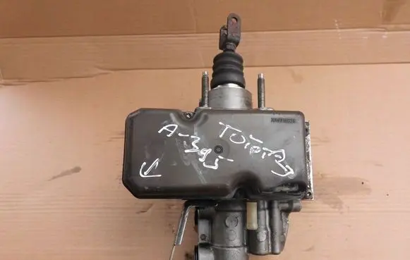Toyota Prius (XW50) Master brake cylinder 4721047110