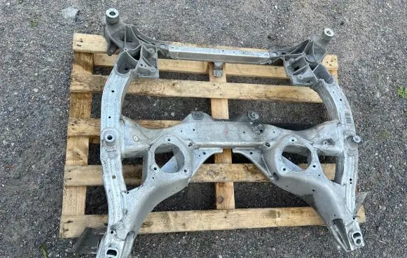 BMW 5 F10 F11 Front subframe 6781527 6797643