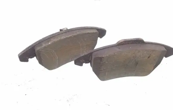 Volkswagen PASSAT B7 Brake pads (front) 
