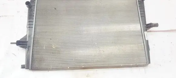 Renault Megane III Coolant radiator 214100014r m135746d