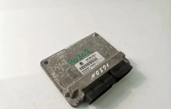 Skoda Fabia Mk1 (6Y) Engine control unit/module ECU 03E906033A