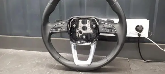 Audi Q7 4M Steering wheel 4M84196894PK