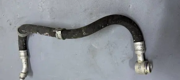 Audi A4 S4 B9 Air conditioning (A/C) pipe/hose 8W0816743BQ
