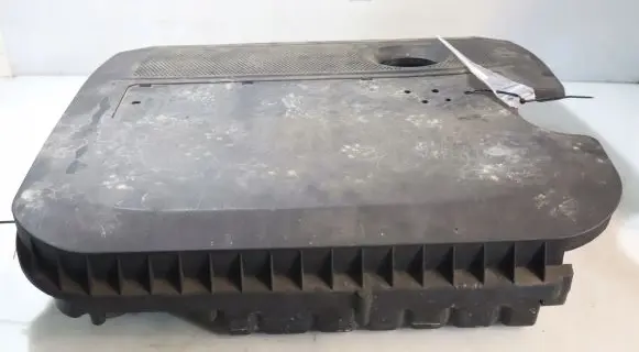 Volkswagen Golf V Engine cover (trim)