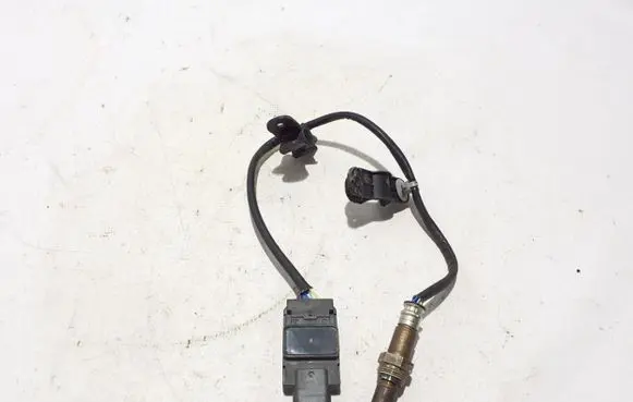 Volvo XC90 Lambda probe sensor 32137353