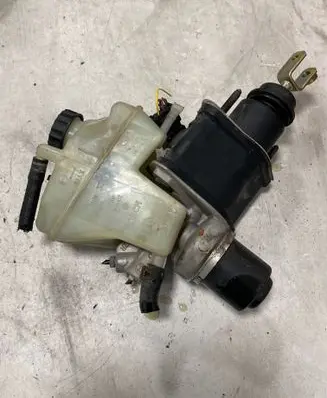 Mercedes-Benz E W211 Master brake cylinder 0204221314