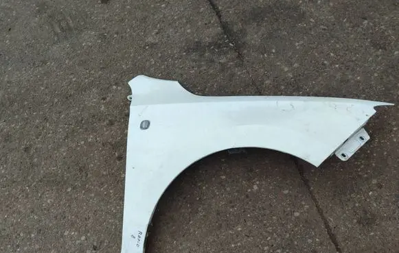 Skoda Rapid (NH) Fender 