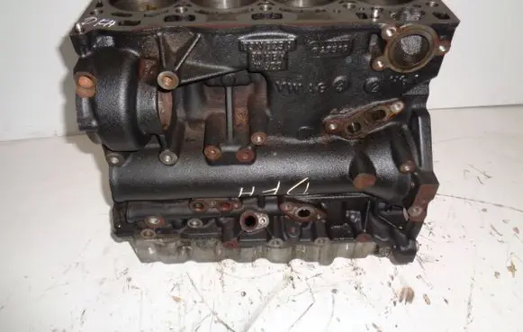 Volkswagen Golf VII Engine block 03N023A