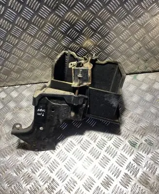 Subaru Outback (BS) Battery tray 