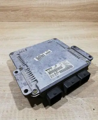 Peugeot 607 Engine control unit/module ECU 9647472680 0281011082