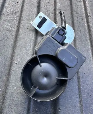 Alarm system siren