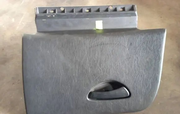 Ford Focus Glove box 98aba06024