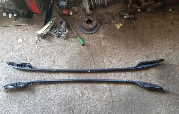 Peugeot 308 Roof bar rail