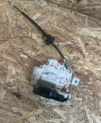 Audi A8 S8 D3 4E Front door lock 4f1837