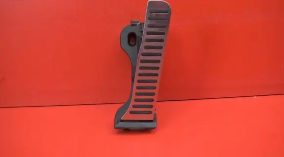 Volkswagen PASSAT B6 Accelerator throttle pedal 1K1721503AN
