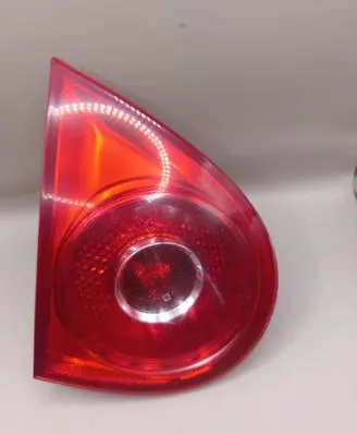 Volkswagen Golf V Tailgate rear/tail lights 1K6945093E 800000215 028500102