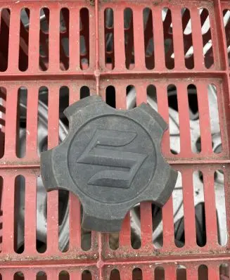 Suzuki Grand Vitara II Original wheel cap