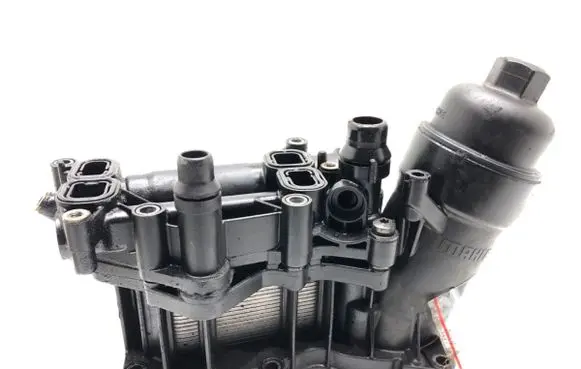 BMW X6 F16 Oil filter mounting bracket 7037932