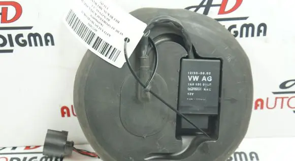 Audi A1 Fuel injection pump control unit/module 1K0906093C