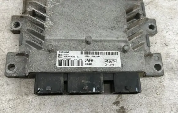 Ford Fiesta Engine control unit/module 8V2112A650AFA S180049013A