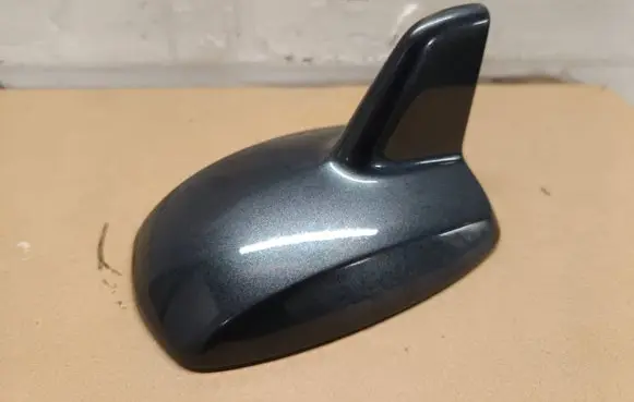 Mercedes-Benz CLS C218 X218 Roof (GPS) antenna cover A2128270028 4467284527 K50010710