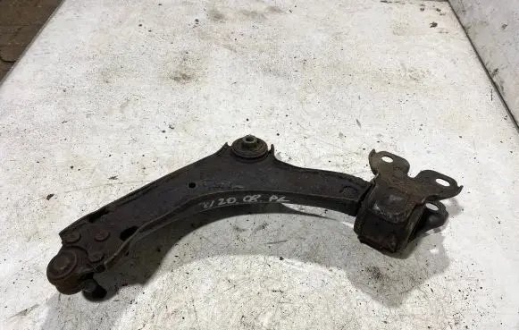 Volvo V70 Front lower control arm/wishbone