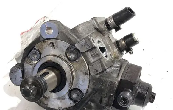 BMW 5 F10 F11 Fuel injection high pressure pump 04450105177810696