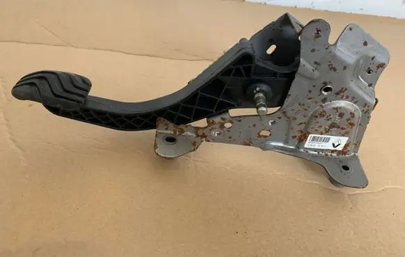 Mercedes-Benz Citan W415 Clutch pedal 