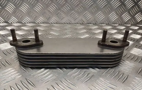 Mitsubishi Pajero Oil filter mounting bracket 
